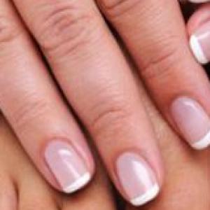 MANICURA Y PEDICURA