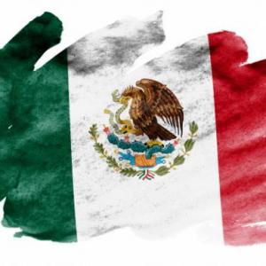 La historia de las  banderas de mi país