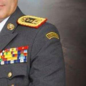 Identifica los rangos de los oficiales del Ejército ecuatoriano - Museos de la Defensa 