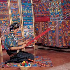 TEXTILES Y VESTIMENTA