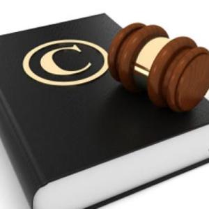 Contratos en materia de derechos de autor.