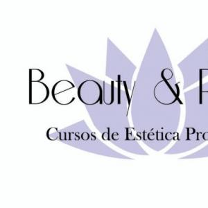 Las seños del jardín