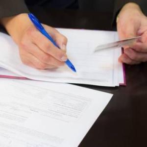Contrato y Remuneraciones
