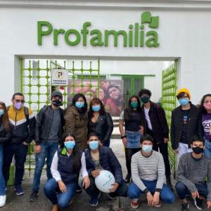 Piensa, comparte y escucha