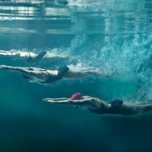 Imagen de portada del videojuego educativo: Estilos de natación, de la temática Deportes