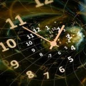 VIAJANDO POR EL TIEMPO