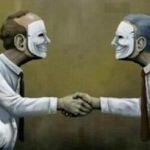 Amigos falsos