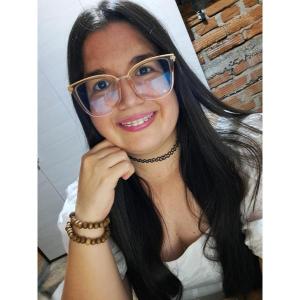 Ana  Gómez