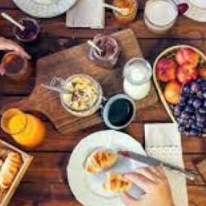 Desayuno en Suspenso