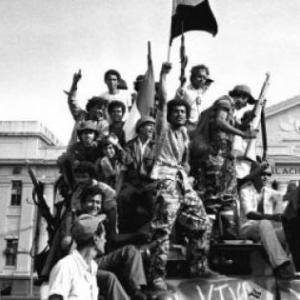 revoluciones y dictaduras