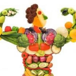 ALIMENTOS ULTRA PROCESADOS Y NATURALES