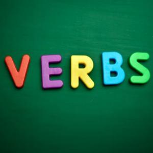 Portada del juego Verbs in English – Idiomas