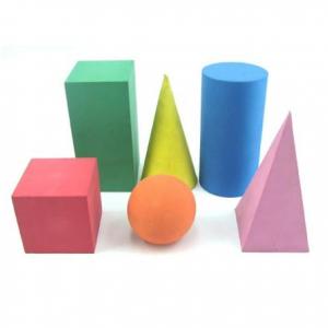 Imagen de portada del videojuego educativo: MEMORAMA DE CUERPOS GEOMETRICOS, de la temática Matemáticas
