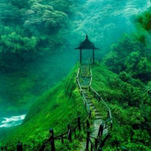 Let´s learn about places