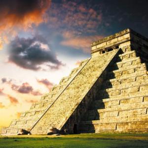 Imagen de portada del videojuego educativo: Los Mayas, de la temática Historia