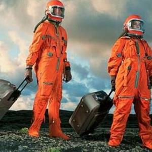 TURISMO ESPACIAL, NUCLEAR Y CIENTIFICO 