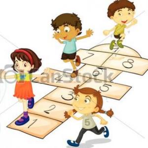 JUEGO ACTIVAMENTE PARA MANTENERME SANO.