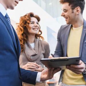 Trivia "Los empleados realizan un gran servicio"