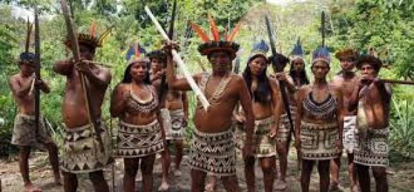 tribu huitoto