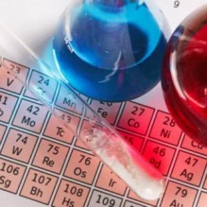 Imagen de portada del videojuego educativo: Metales y no metales, de la temática Química