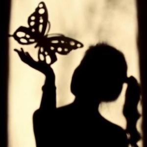 ¡JUGUEMOS CON SOMBRAS !