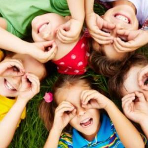 APRENDIENDO, JUAGNDO Y RIENDO
