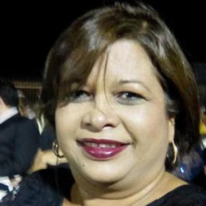 Iris De León