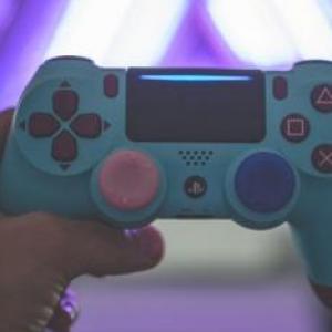 jugando held desk
