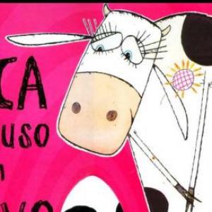 Vaca que empollo un huevo(alejandro Ruano)
