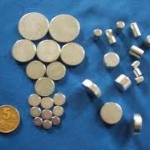 MATERIALES MAGNETICOS