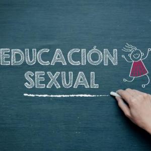 Factores de riego, sexualidad, embarazo y VIH/SIDA en adolescentes.