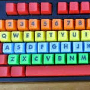 JUGANDO CON EL TECLADO Y LOS ANIMALES