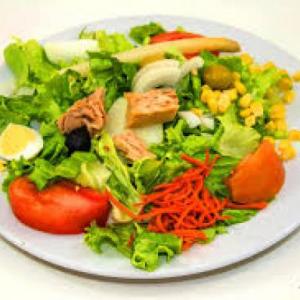Preparo una ensalada de verduras VII a