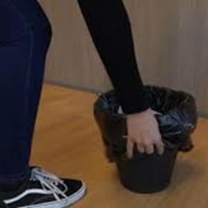 Ayudo a botar la basura II