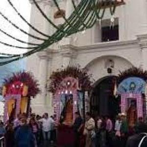 Feria San Lucas Tolián 