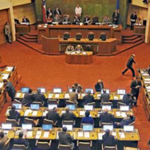 Juego Interactivo sobre el Poder Legislativo en Chile