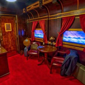 ESCARLOS ROOM