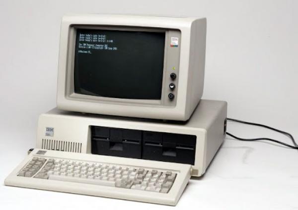 Imagen de portada del videojuego educativo: computadoras, de la temática Informática