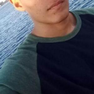 César J  Castellanos Devans
