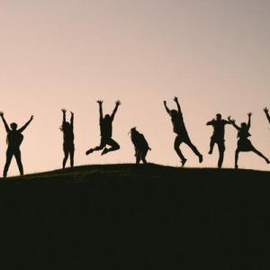 Portada del juego Phrasal verbs for movement – Idiomas