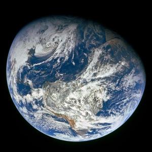 Imagen de portada del videojuego educativo: Desafío planetario, de la temática Astronomía