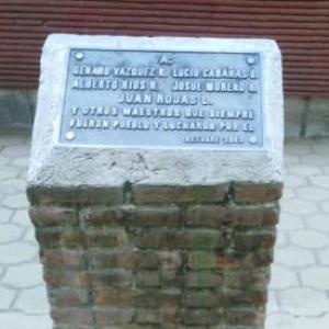 "PLACA CONMEMORATIVA DE LA PLAZA ROJA"