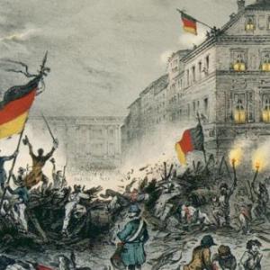 Portada del juego REVOLUCION – Historia