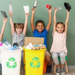 Imagen de portada del videojuego educativo: Reciclando cuidamos el planeta, de la temática Medio ambiente