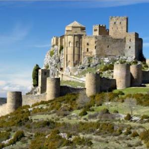 Imagen de portada del videojuego educativo: Un castillo medieval, de la temática Lengua